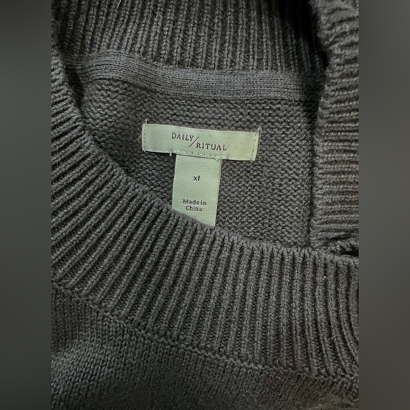 DAILY‎ RITUAL Navy blue crew neck sweater size XL. - Picture 11 of 13